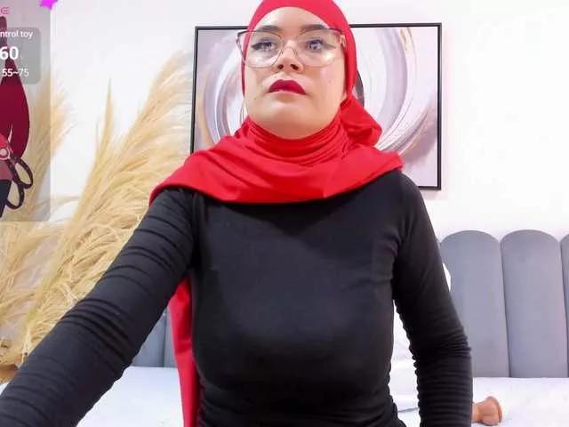adiila from BongaCams