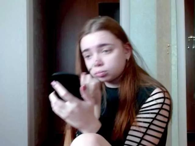 aliiicestone from BongaCams