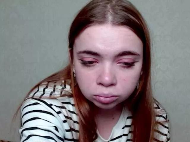 aliiicestone from BongaCams