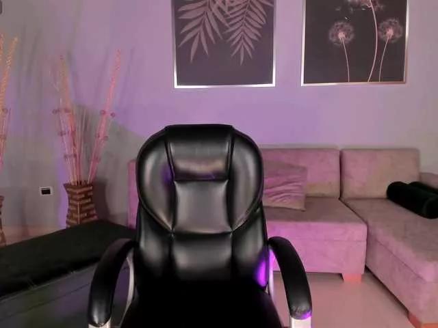 AllyJensen from BongaCams