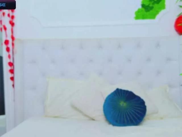 AriannaSins from BongaCams