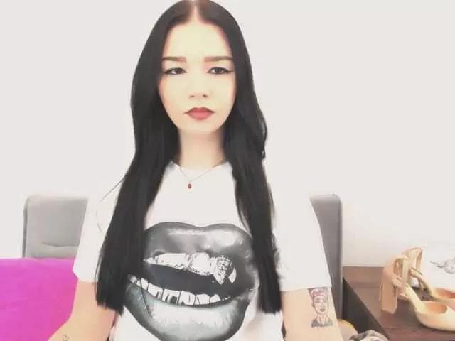 AvaPretty from BongaCams