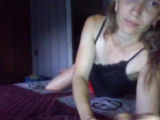 BabyLove4432 from BongaCams