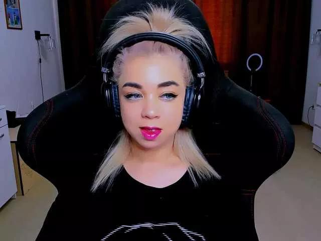 BabyNicole from BongaCams