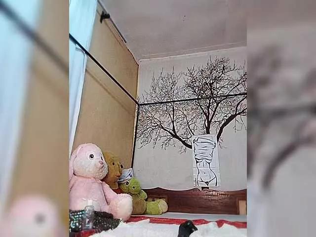 BEENCEE from BongaCams