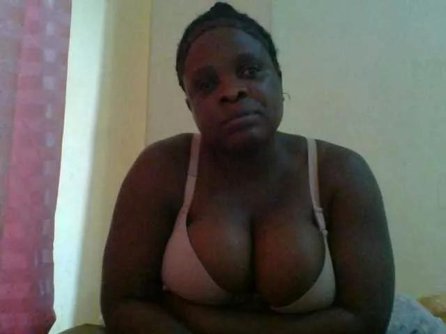 bigboobies2 from BongaCams