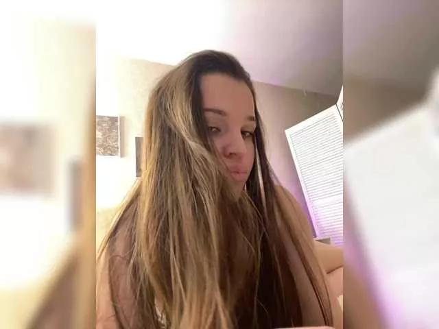 BloomJuliette from BongaCams
