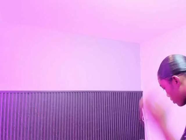 Bonnie-Hartman from BongaCams