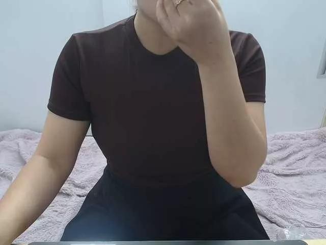 ElenaSex90 from BongaCams