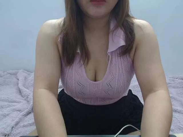 ElenaSex90 from BongaCams
