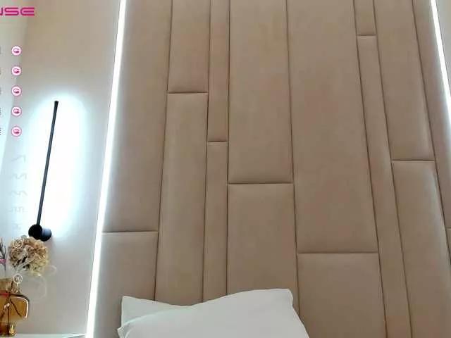 EllisSpencer from BongaCams