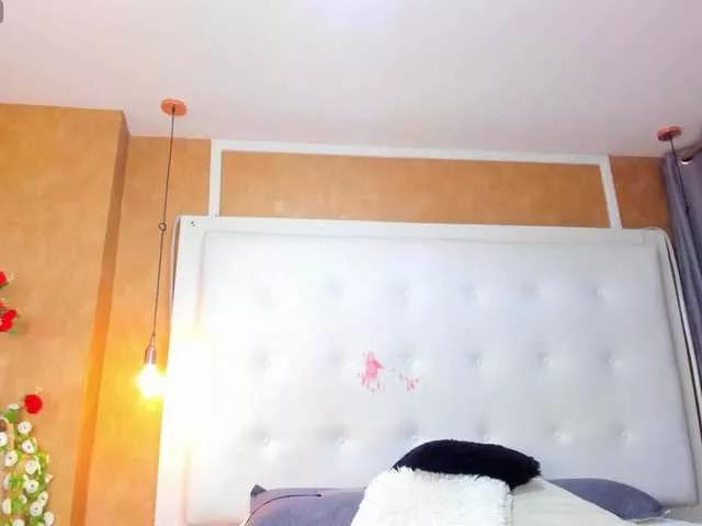 Emiily-Thompson from BongaCams