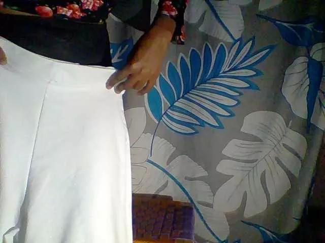 Estelahh from BongaCams