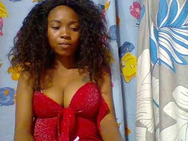 Estelahh from BongaCams