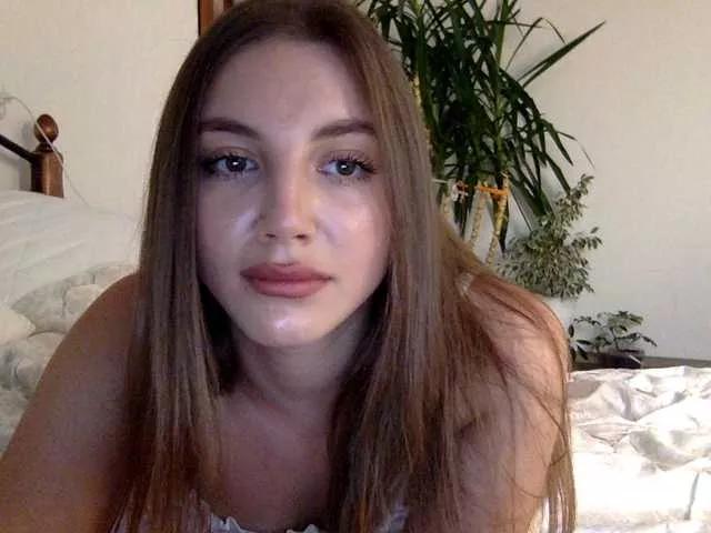 Evelonelfi from BongaCams