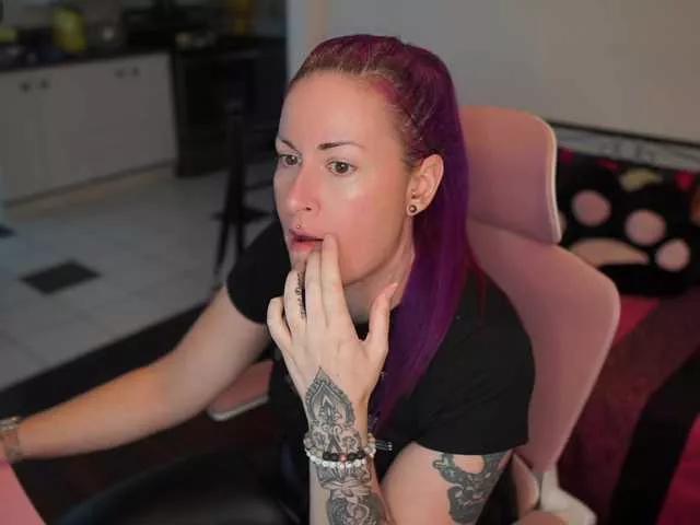gennyrock from BongaCams