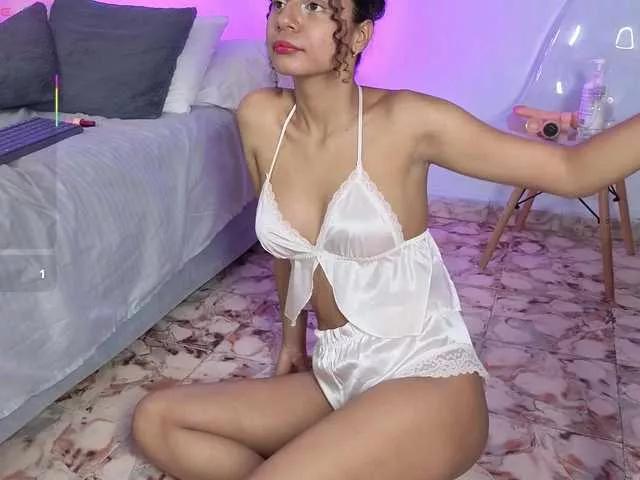 GigiCooper04 from BongaCams