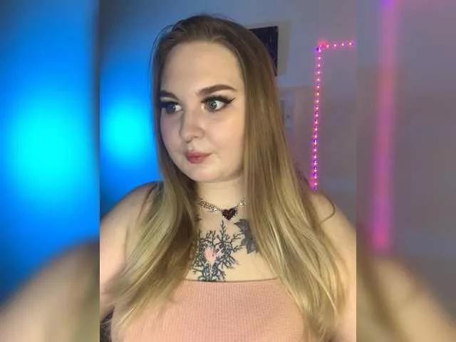 Greeenfriends6969 from BongaCams