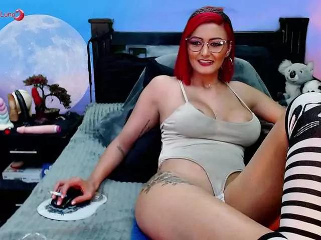 Hanna-Luna from BongaCams