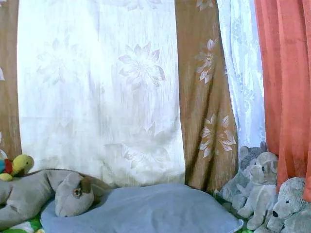 Honoratte from BongaCams