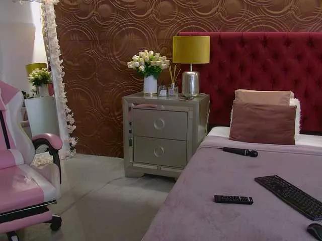 IrisMonn from BongaCams