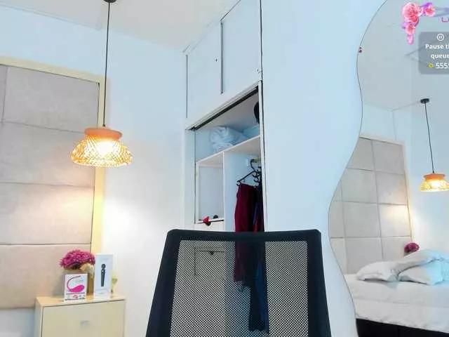 janaadhara from BongaCams