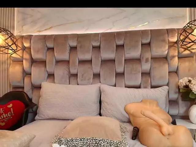 JeenSexy from BongaCams