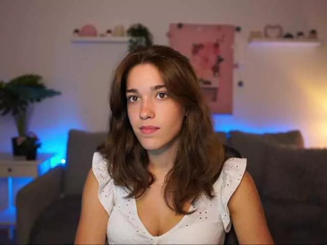 kissiecat from BongaCams