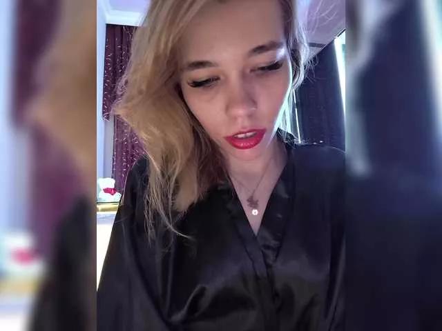 Kitteen from BongaCams