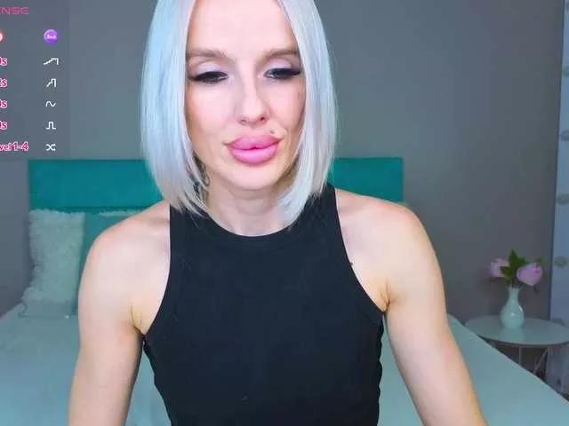 lana-sweetie from BongaCams