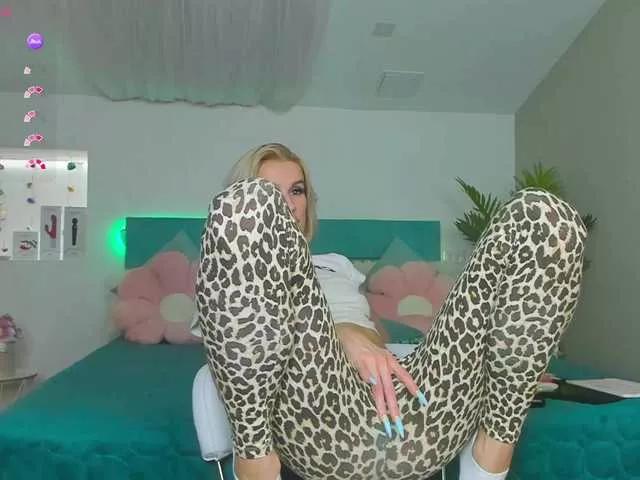 lana-sweetie from BongaCams