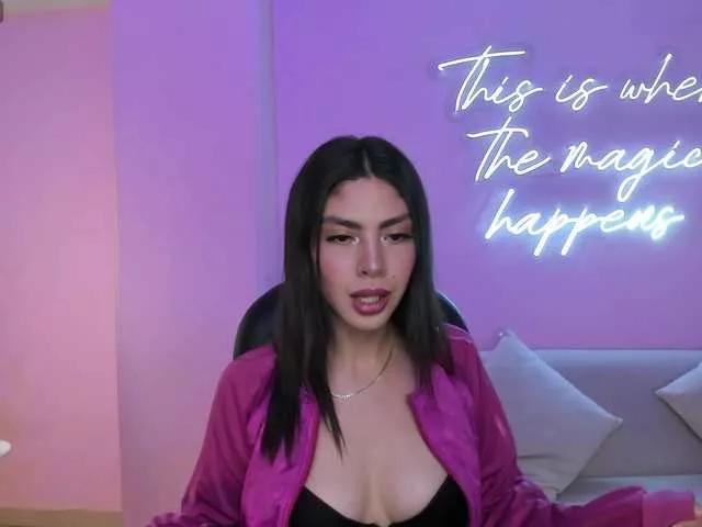 LannaCarter from BongaCams