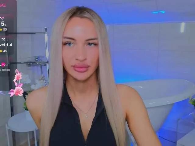 LeilaFlower from BongaCams