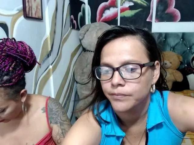 Manazahot99 from BongaCams