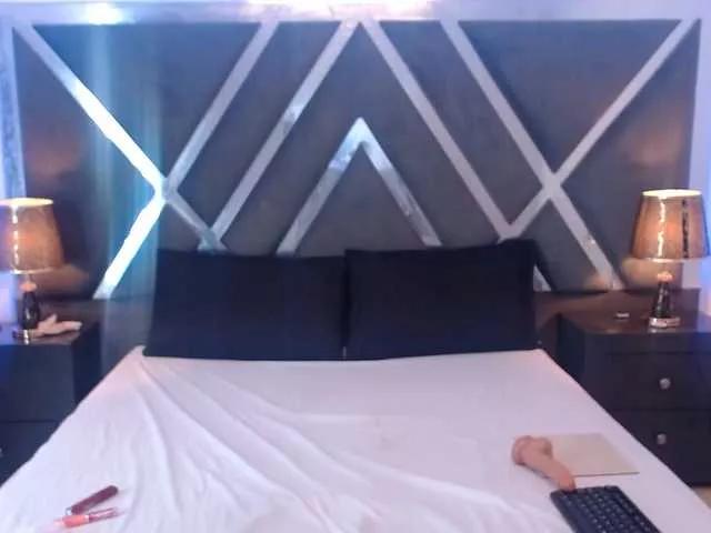 Maya-Baker from BongaCams