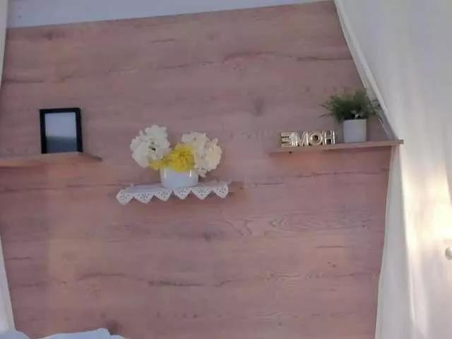 meenacute from BongaCams