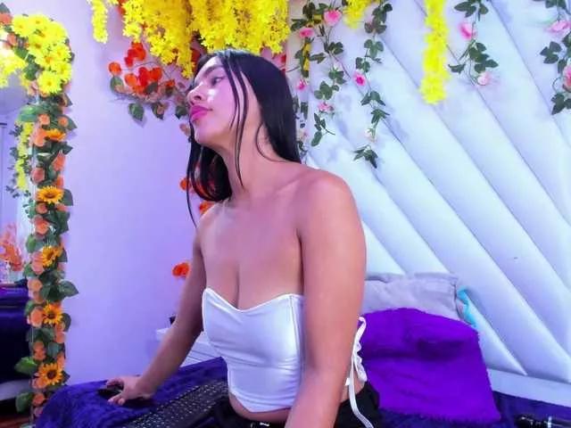 MiaaDavis from BongaCams