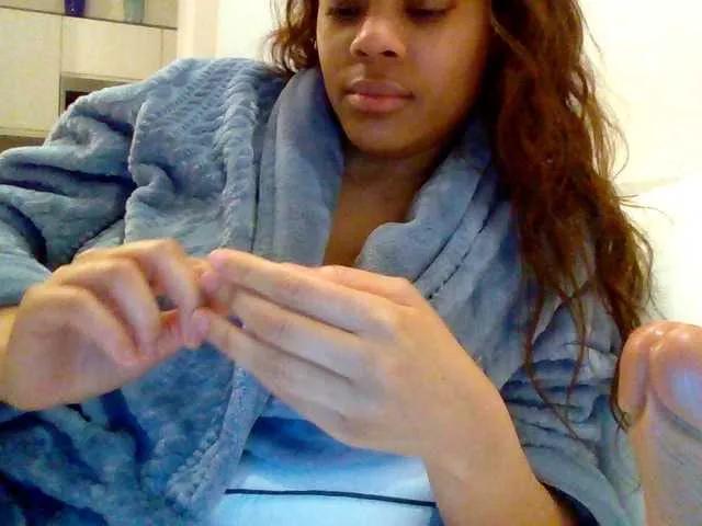 MiaMuffn from BongaCams