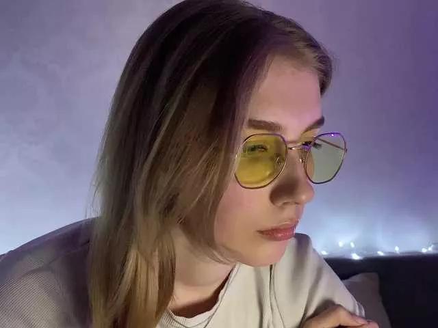 Miss-Lolli from BongaCams