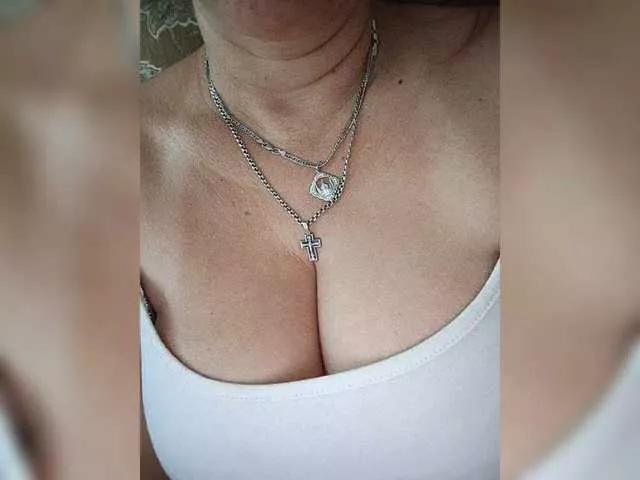 MissieLorrie from BongaCams