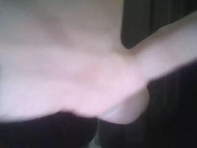 NansyyLiana from BongaCams