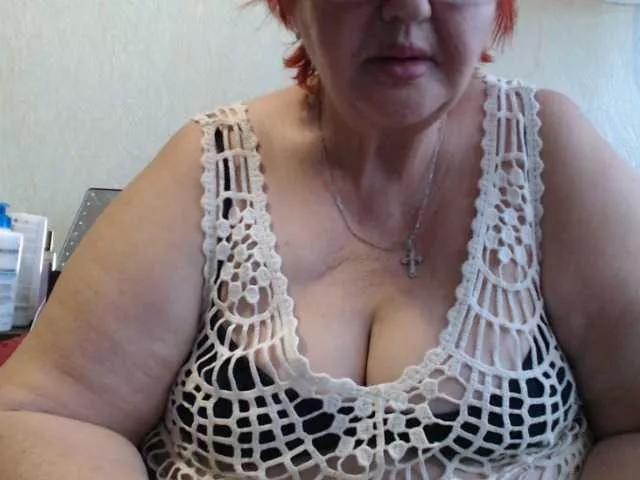 PeggySoft from BongaCams