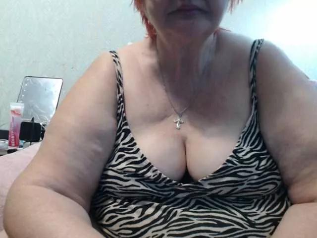 PeggySoft from BongaCams