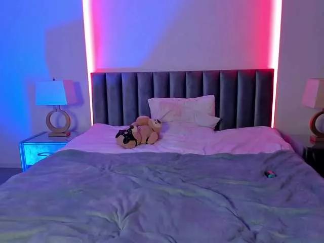 Playful-Handles from BongaCams is Freechat