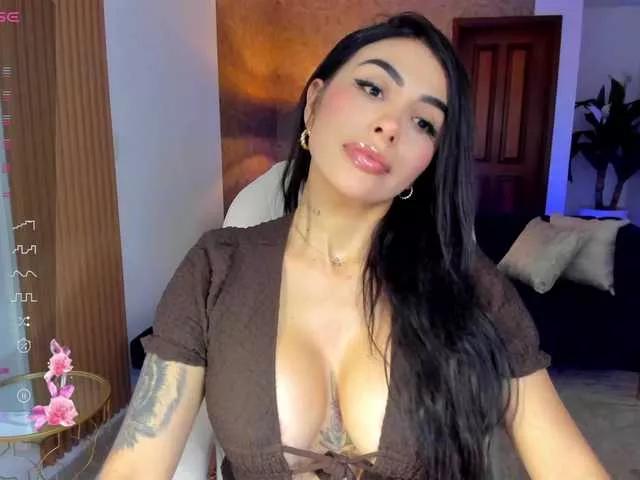 sarah-stonne from BongaCams