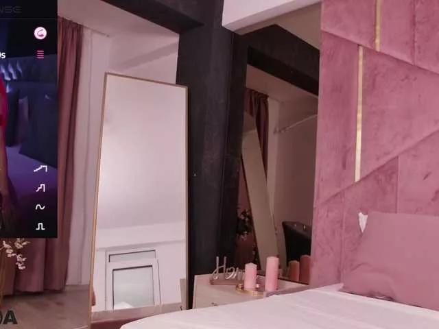 SelenaDaze from BongaCams