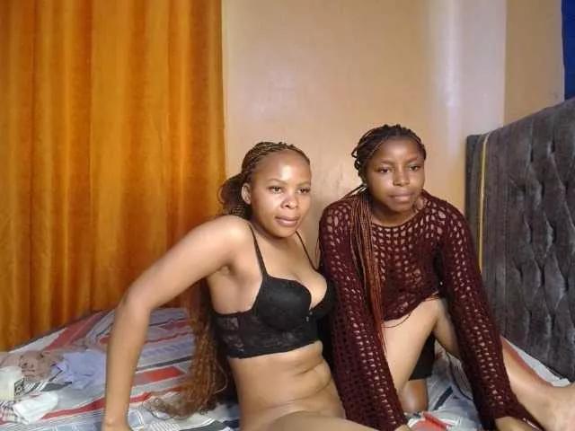 SexxyElsie from BongaCams