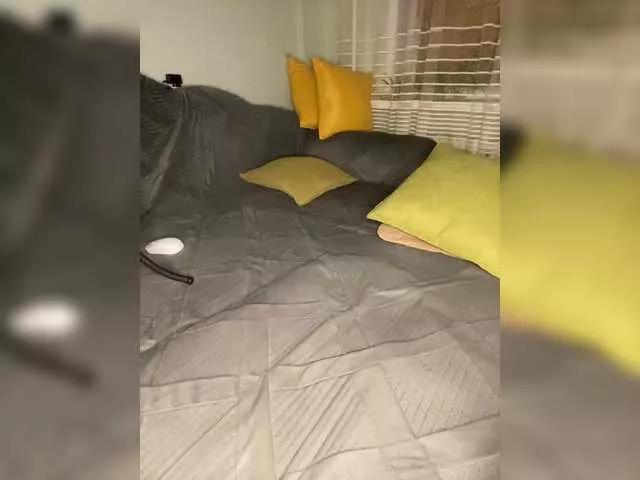 SweetLoveKiss from BongaCams