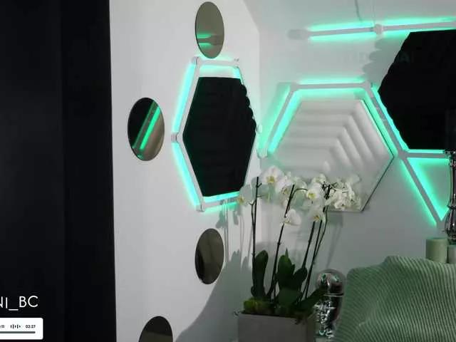 Taanni from BongaCams
