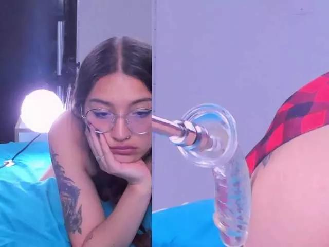 Tiffanynau from BongaCams